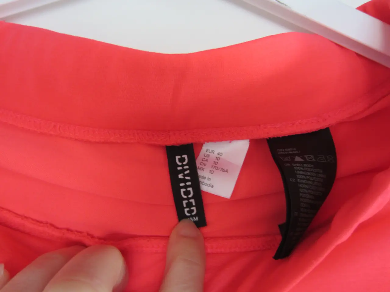 Billede 3 - Flot frisk nederdel fra H&M i str.40