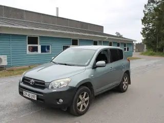 Toyota RAV4 2,0 VVT-I 4x4 152HK 5d