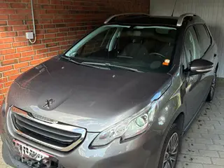 Peugeot 2008 1,2 e-THP 110 Style Sky 5d