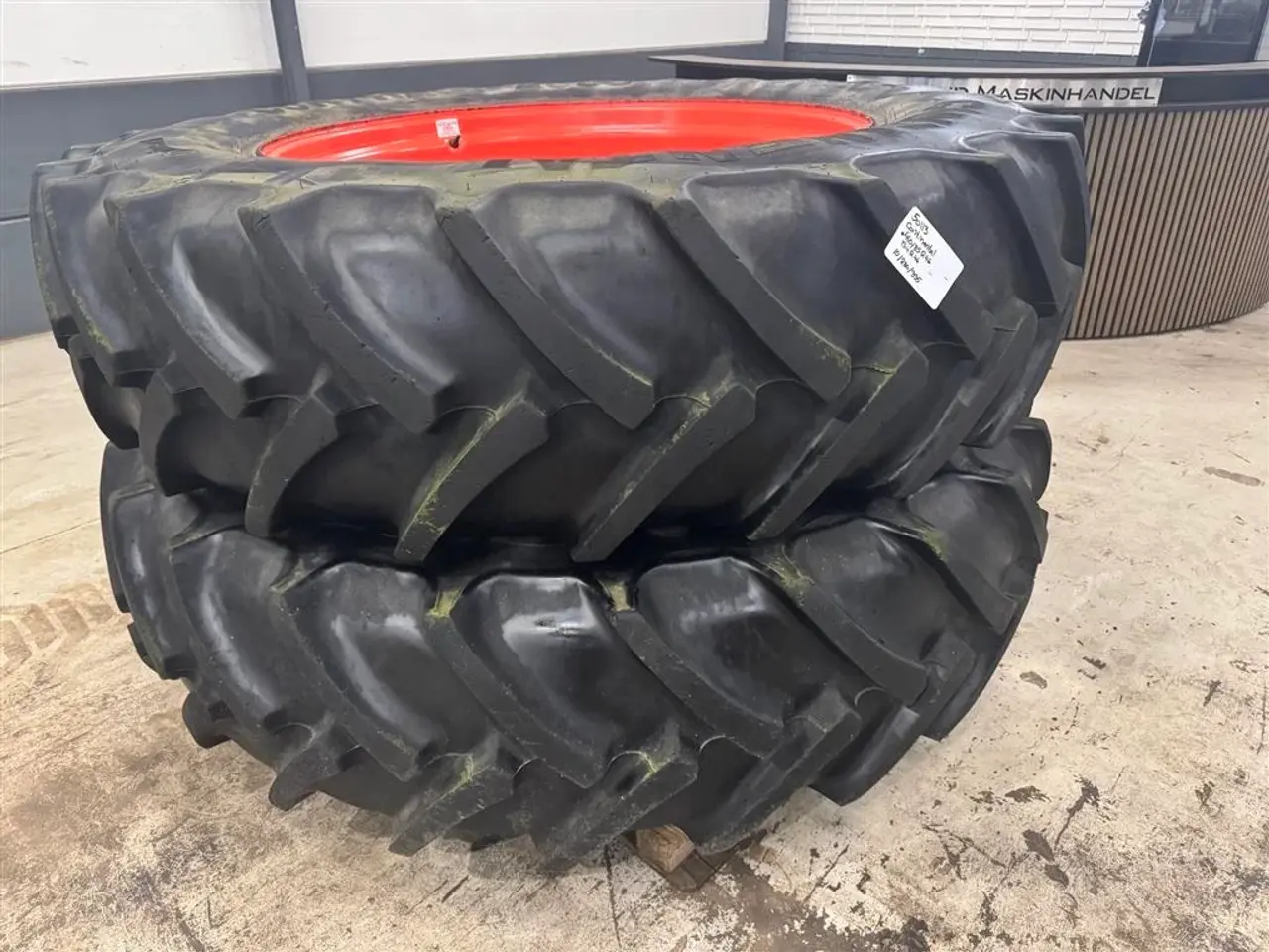 Billede 1 - - - - 460/85R46-320/85R38