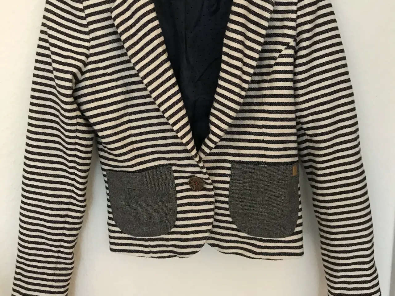 Billede 1 - Stribet Nümph blazer