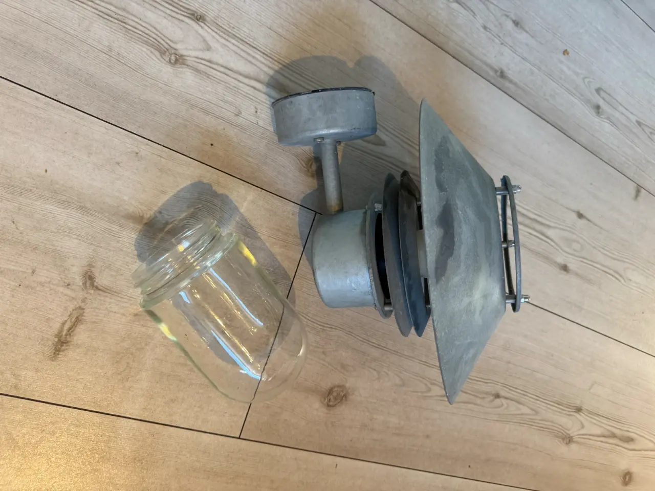 Billede 2 - Flot udendørslampe