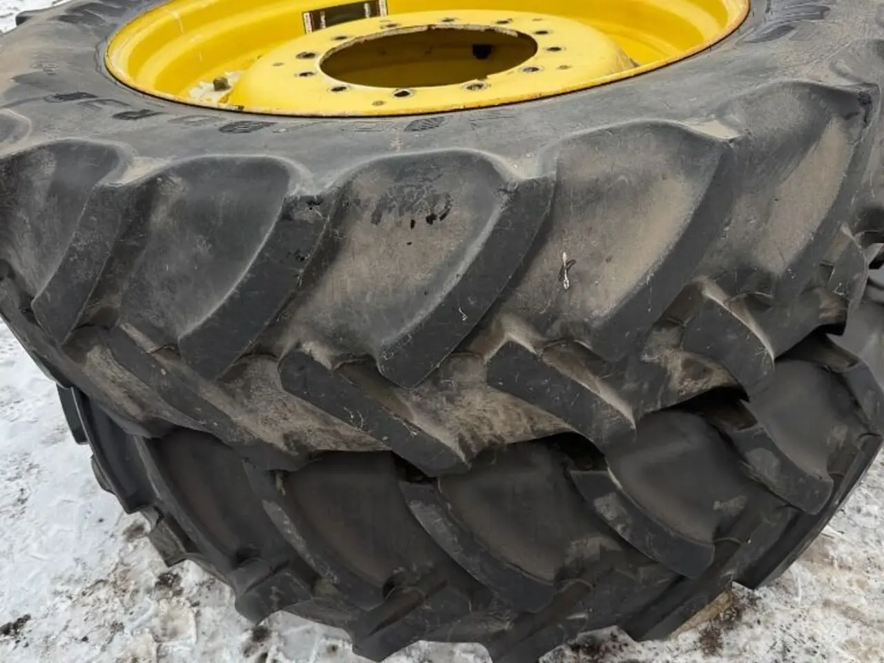Billede 1 - Mitas 380/80 R38