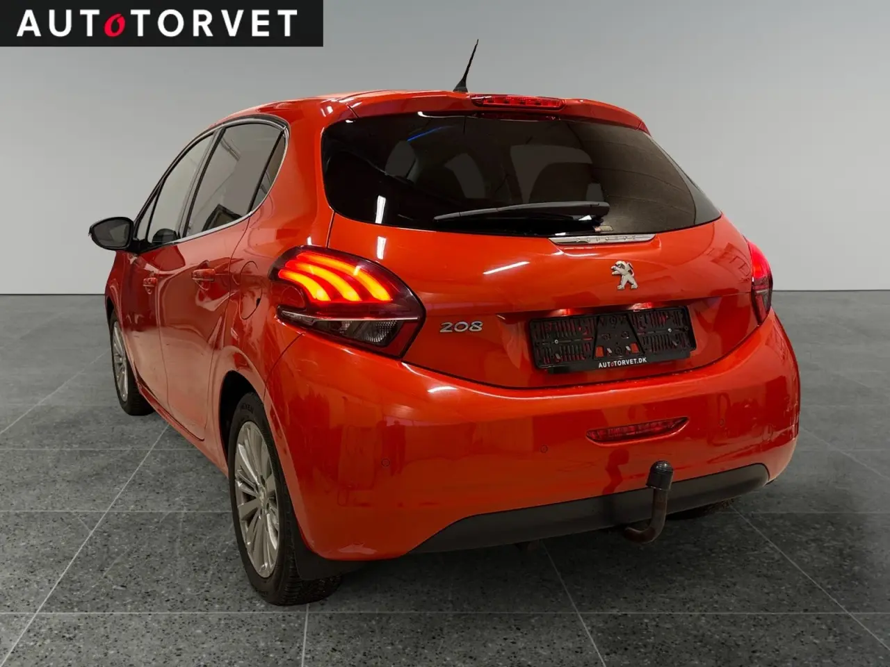 Billede 4 - Peugeot 208 1,2 e-THP 110 Allure Sky