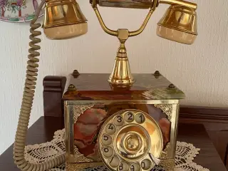 Telefon antik