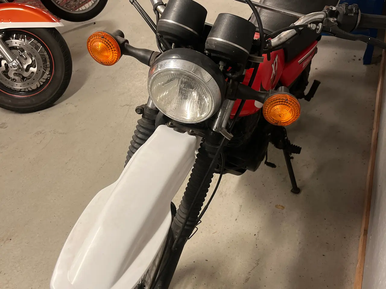 Billede 4 - Original og velkørende Yamaha XT250.