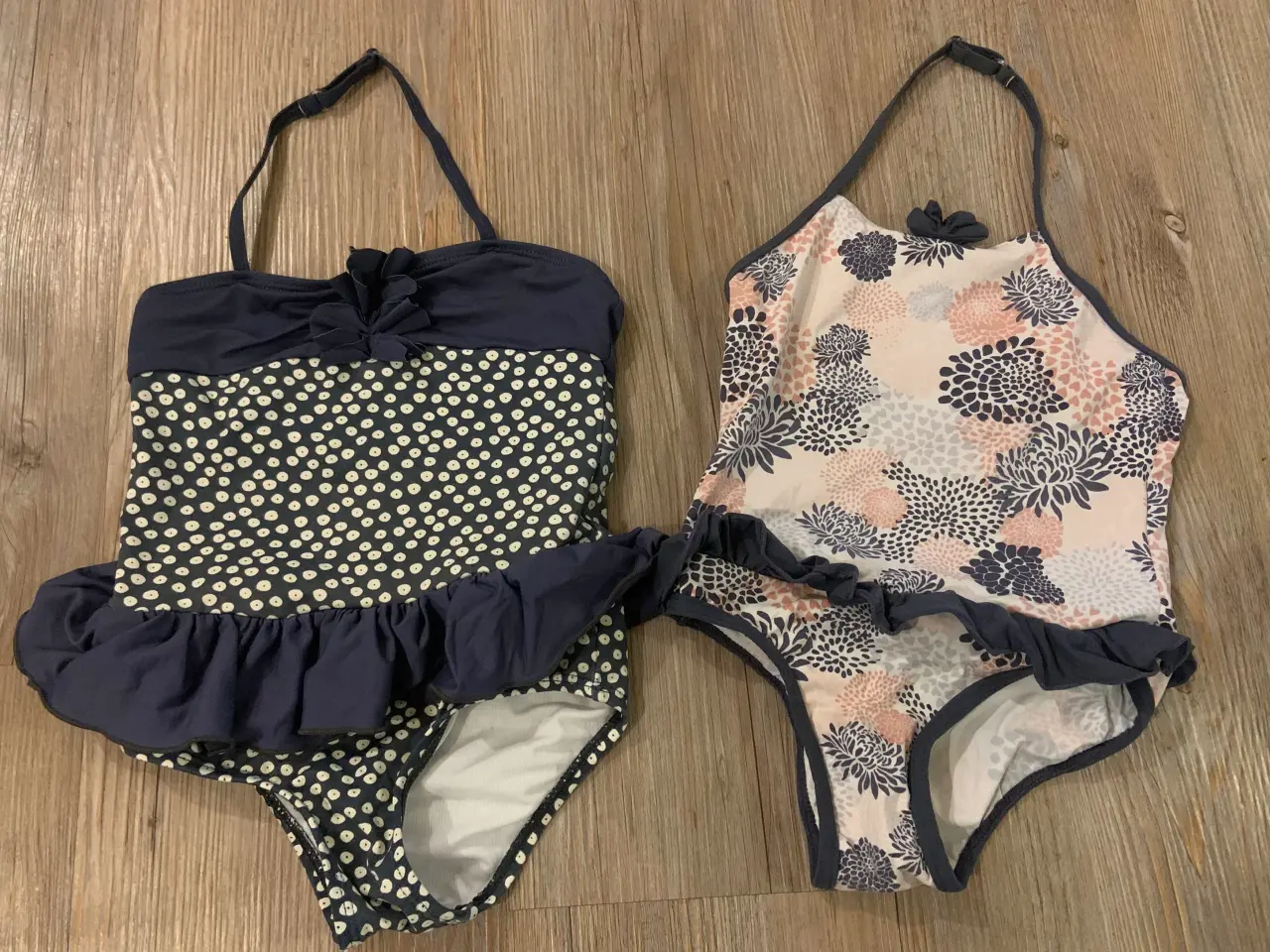 Billede 1 - 2 badedragter fra Pompdelux str. 92/98
