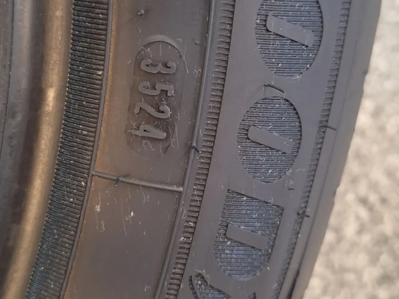 Billede 4 - Goodyear 235/50R19 Sommerdæk