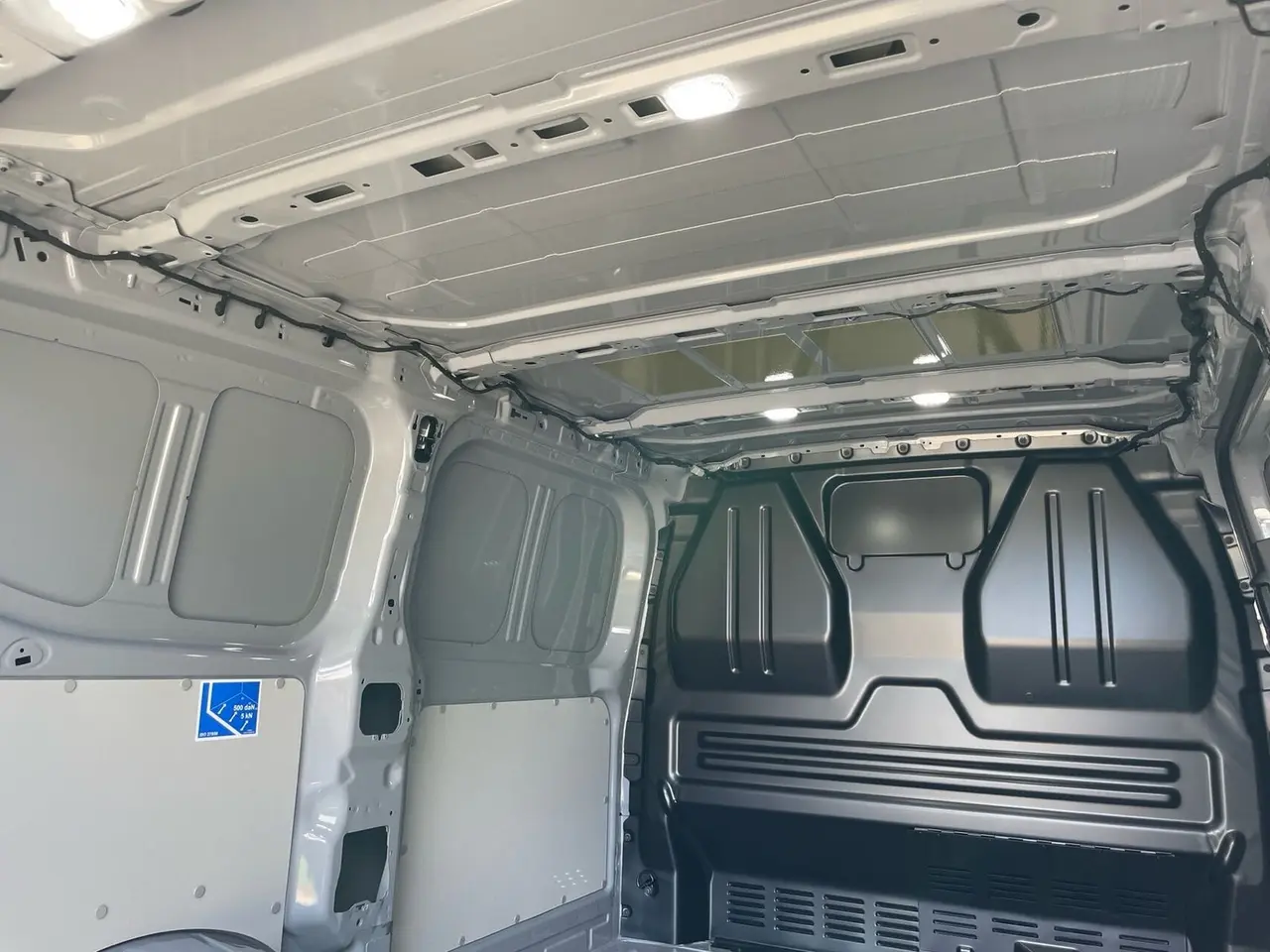 Billede 11 - Ford E-Transit Custom 320 L1 71 Limited