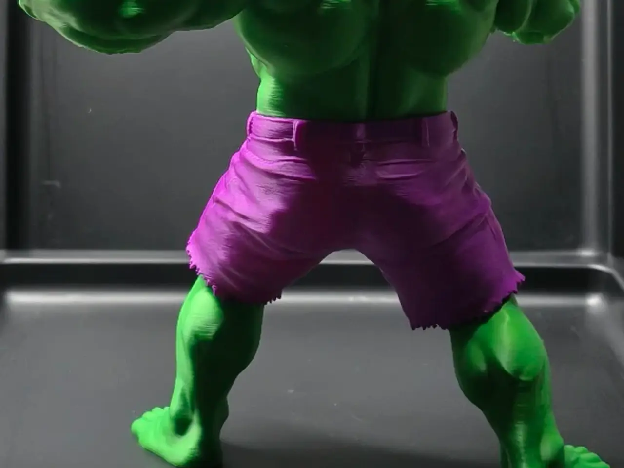 Billede 3 - Hulk figur – delvist håndmalet – Marvel Avengers
