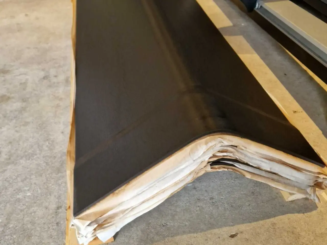 Billede 1 - Swisspearl vinkelrygning 35gr. 300mm flig sortblå