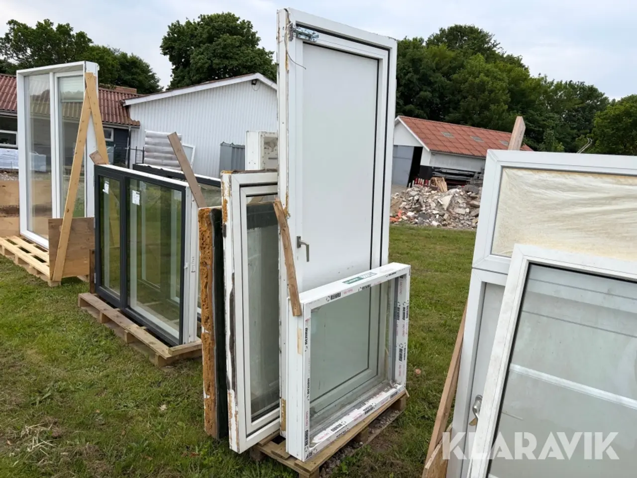 Billede 4 - Vinduer Rehau Blandet 5 styk
