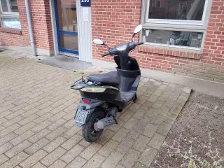 Vga explora 45 knallert