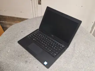 Dell Latitude 5280 – kompakt laptop til studie og