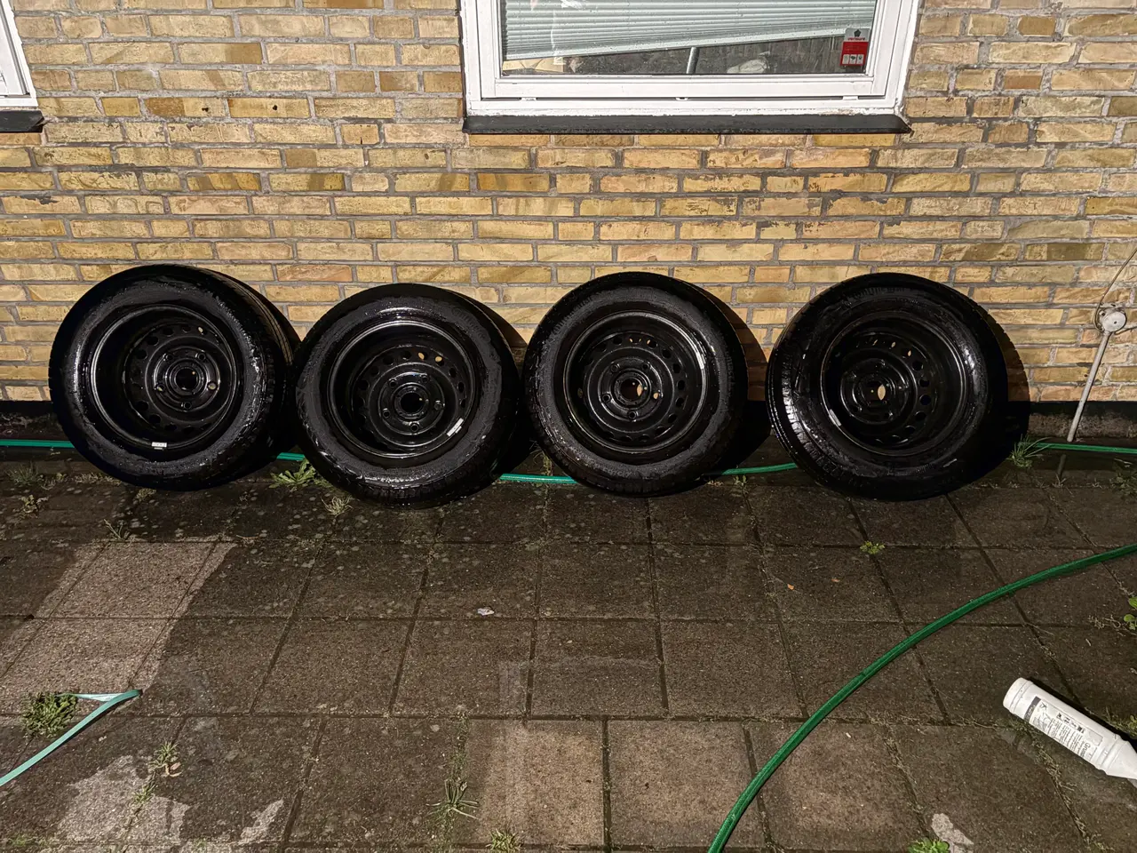 Billede 2 - Det er et sæt med 4 komplette hjul på stålfælge, o