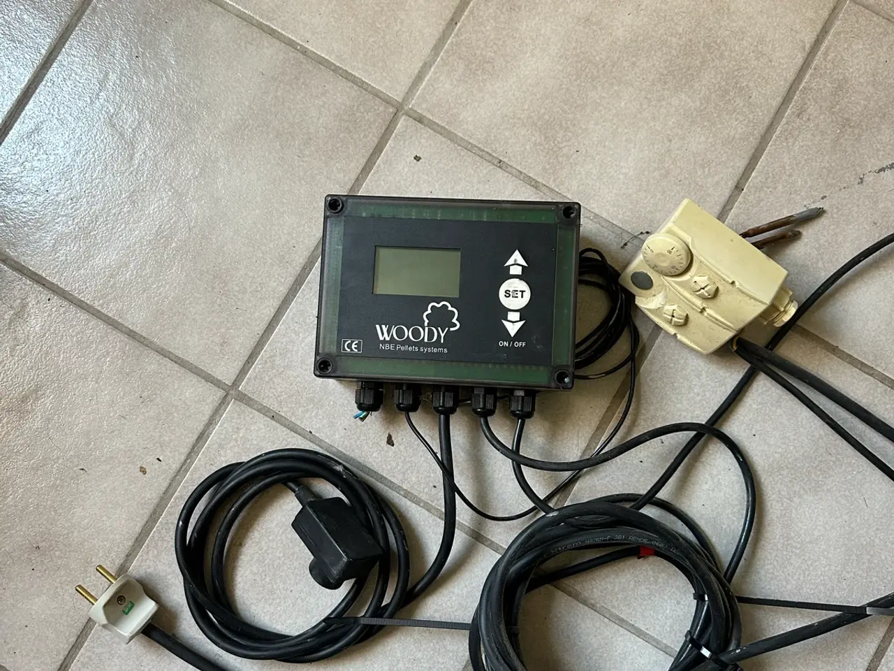 Billede 2 - Woody træpillebrænder 10-16 kW komplet