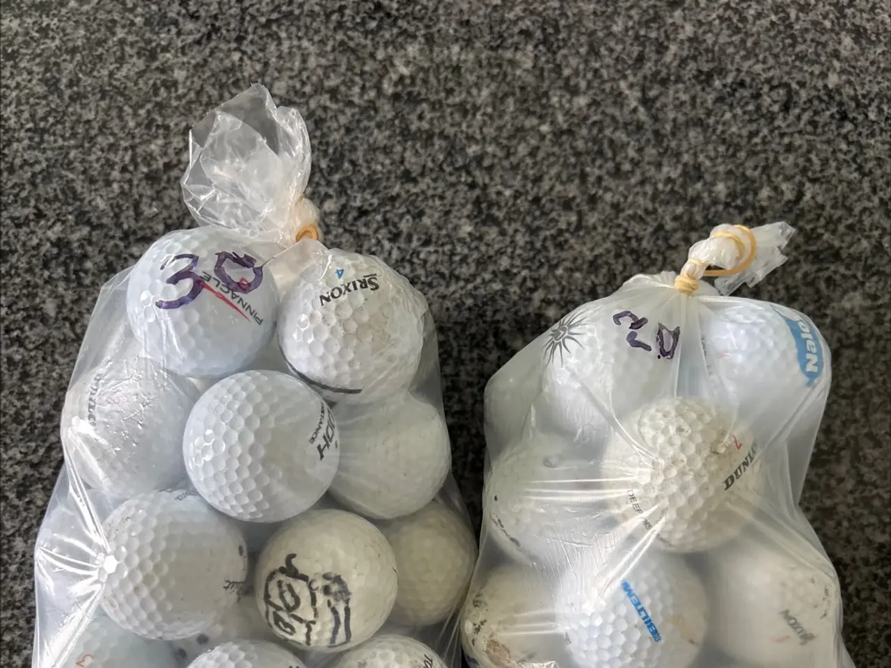 Billede 1 - 50 stk blandet bolde