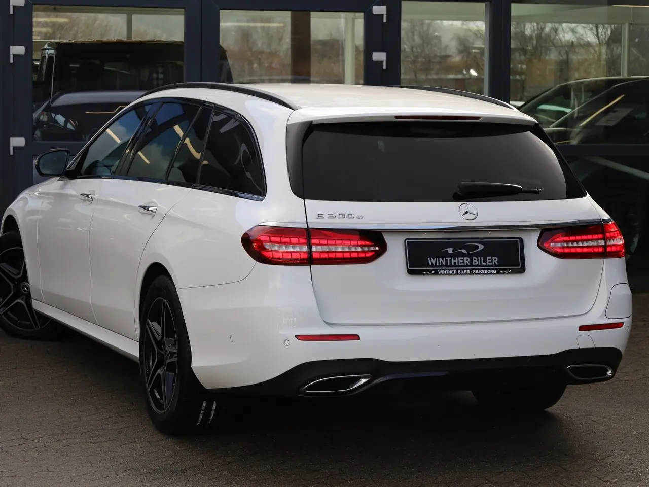 Billede 4 - Mercedes E300 e 2,0 AMG Line stc. aut.