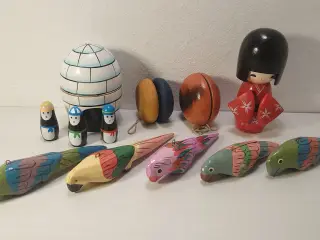 9 stk vintage trælegetøj/pynteting.