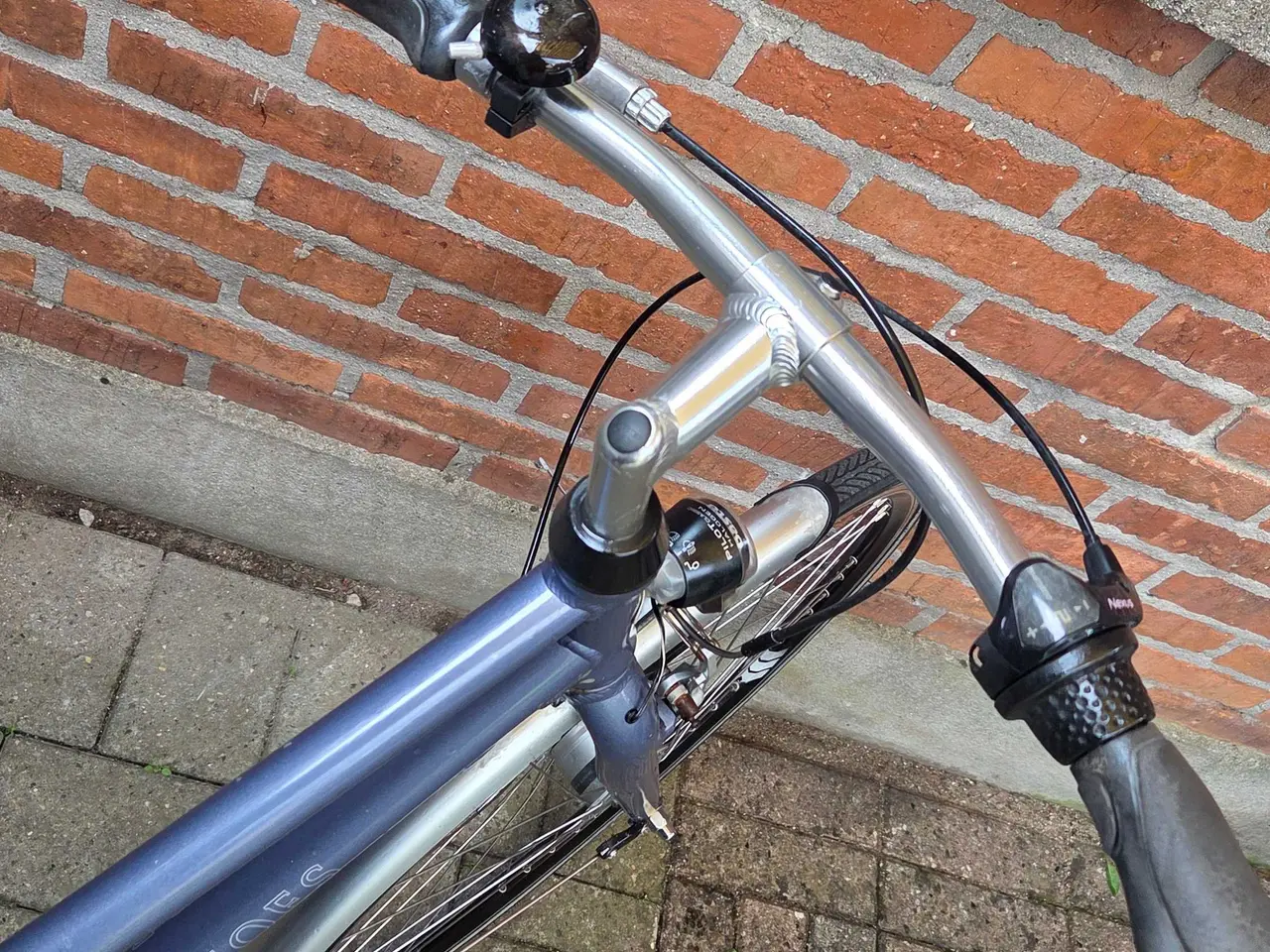 Billede 9 - KILDEMOES 28"  Høj 48 cm 2 gear  Lys  Løs 1 nøgler