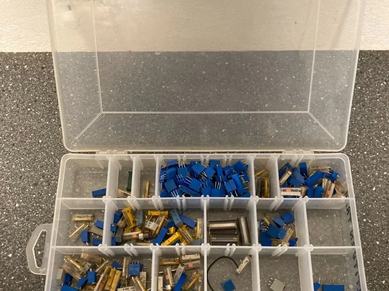 Billede 2 - blandet Trimmer Potentiometers and Switches parti
