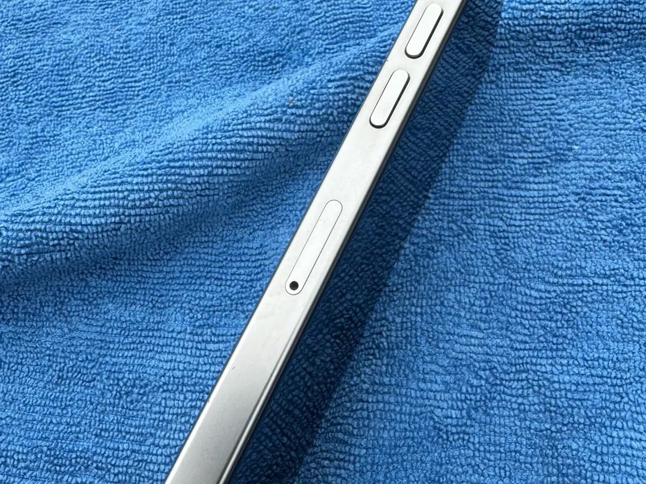 Billede 3 - iPhone 15 pro | Ny Skærm | 89% batteri