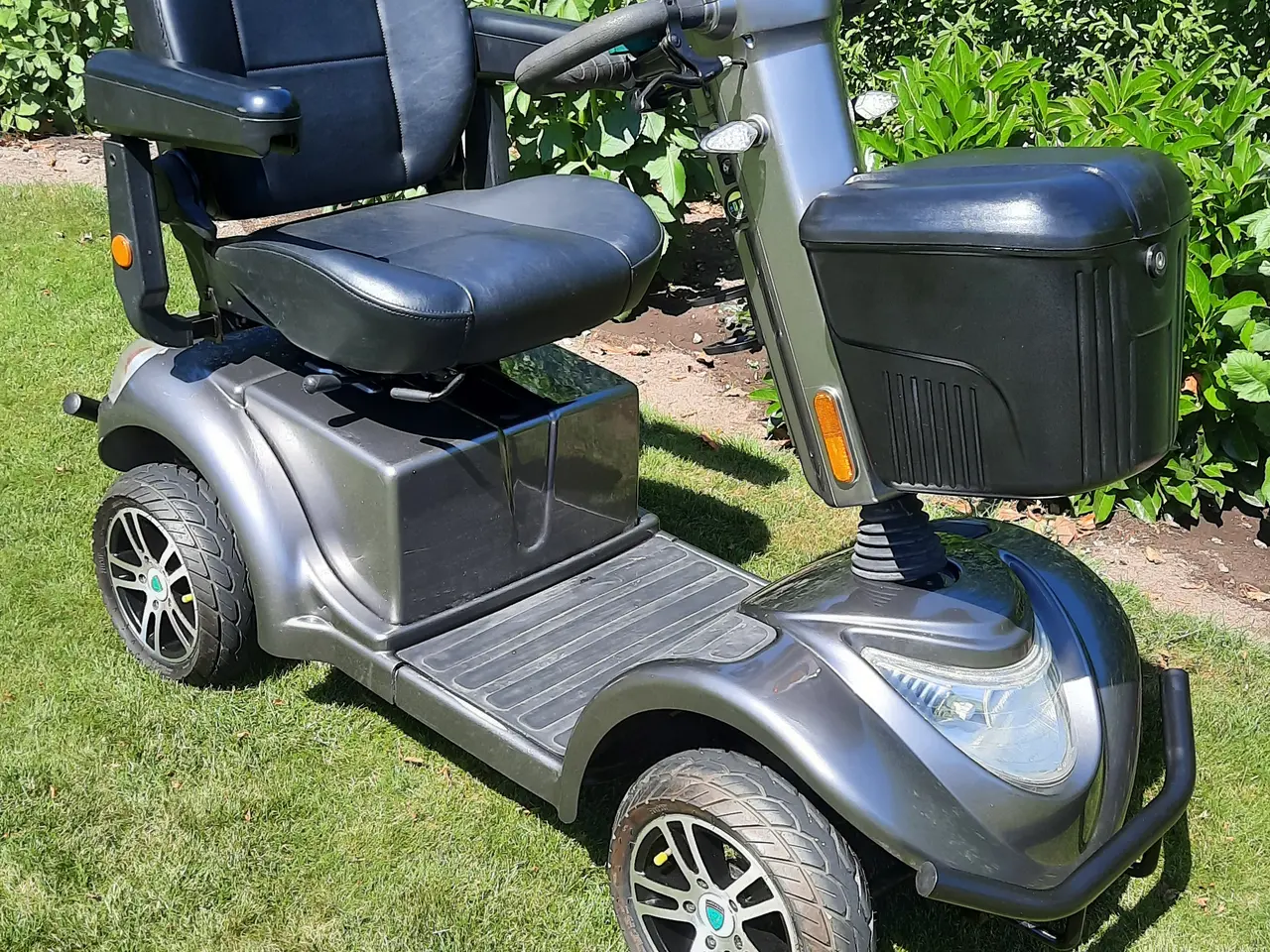 Billede 1 - Flot og Køreklar 4hjulet Elscooter 