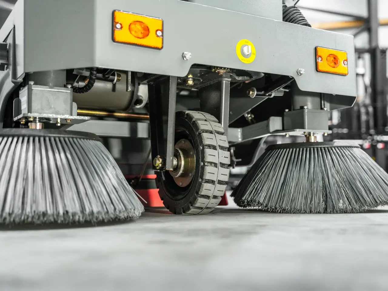 Billede 29 - CleanMaster Ultimate ride-on fejemaskine – 8800 m²/t