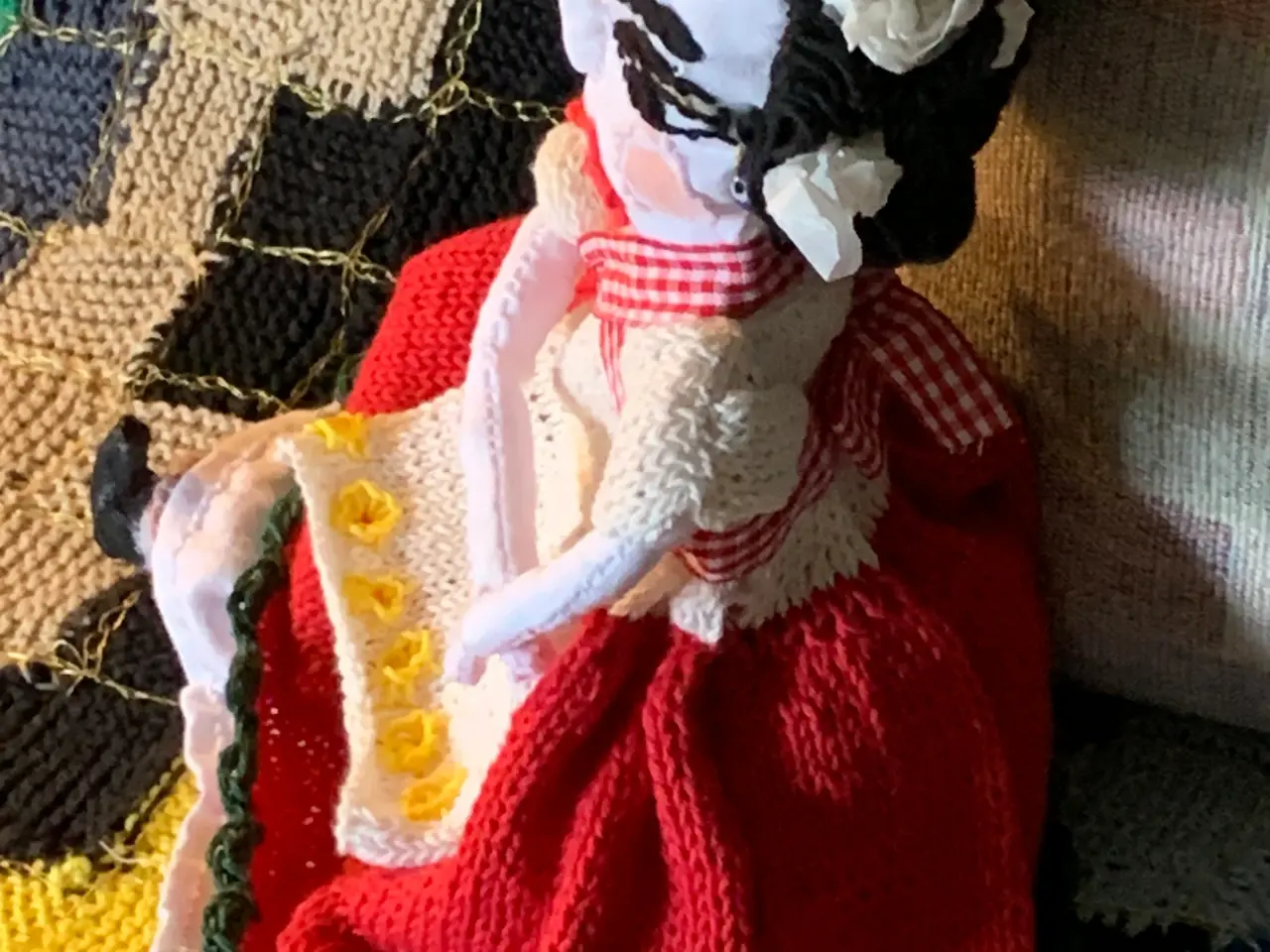 Billede 3 - Håndlavet Frida Kahlodukke.