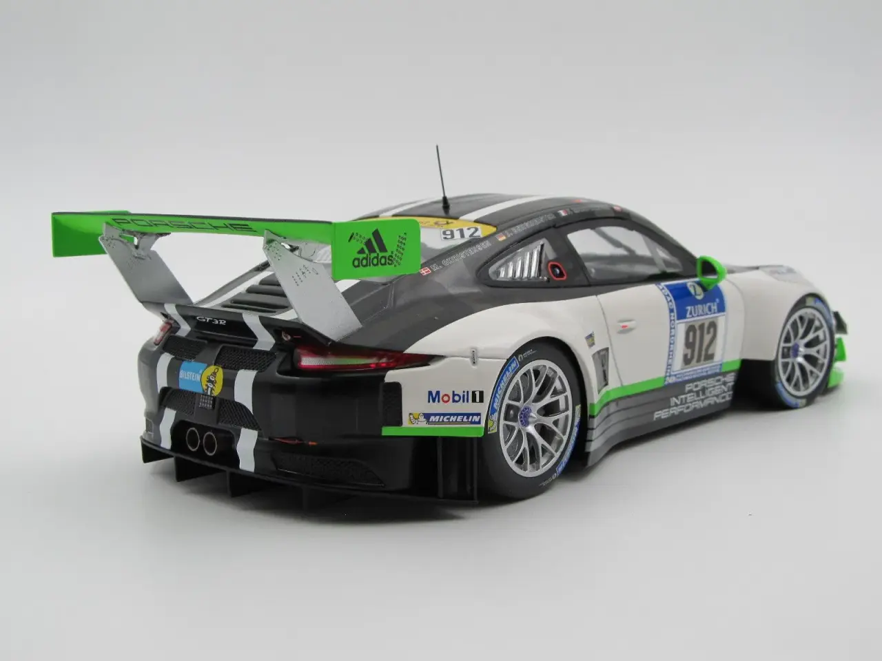Billede 3 - 2016 Porsche GT3 R med Michael Christensen - 1:18