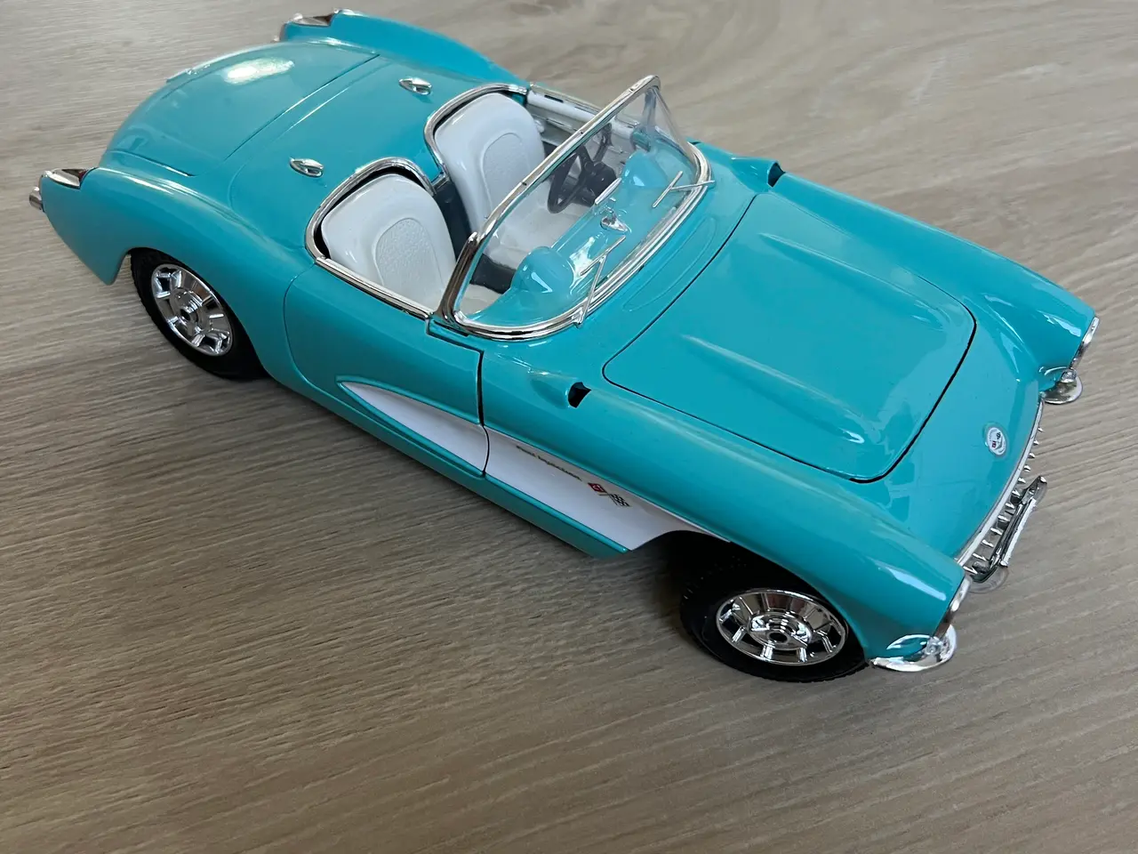 Billede 2 - Chevrolet Corvette 1957 skala 1:18