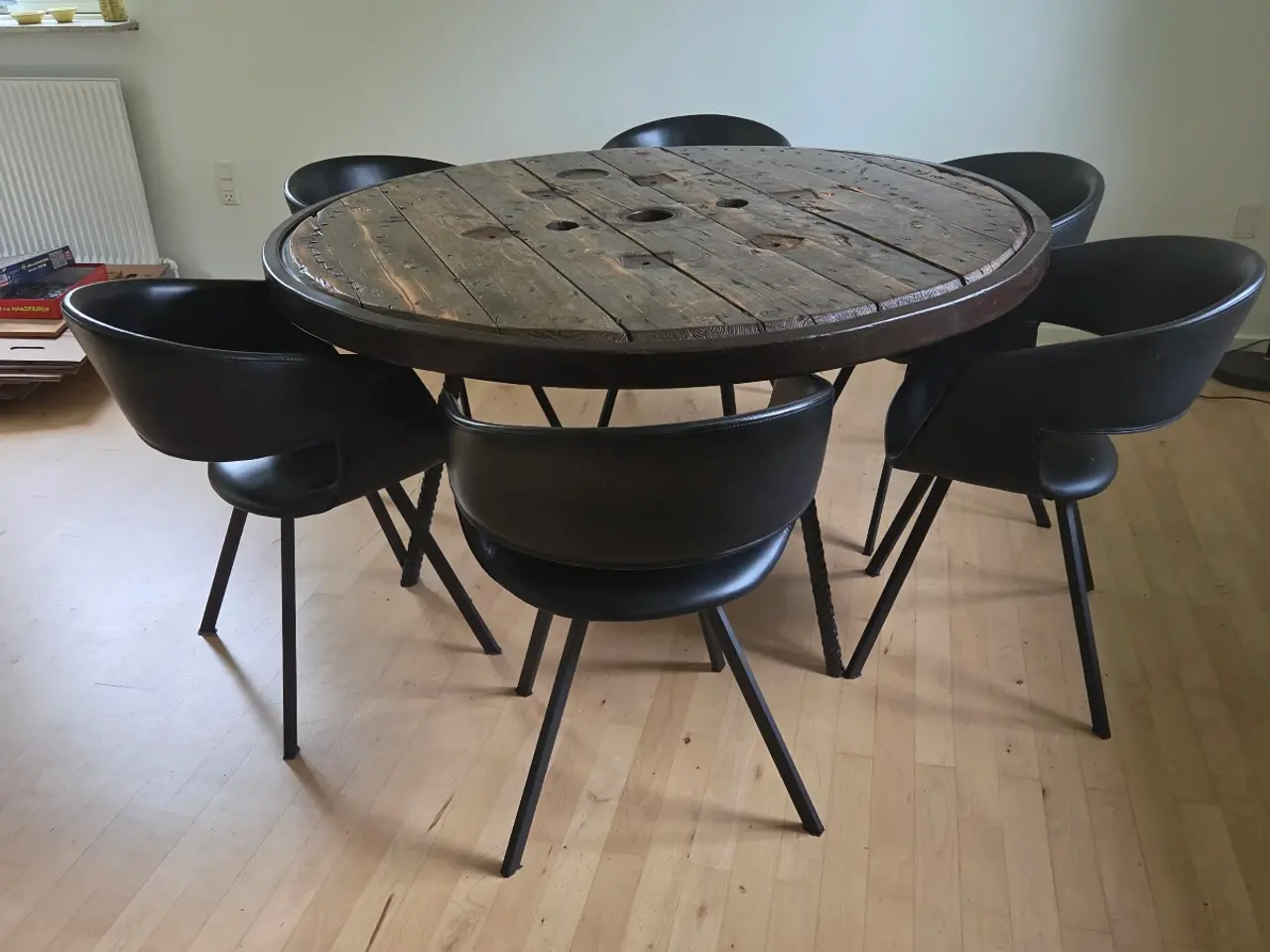 Billede 3 - Rustik Spisebord ø 140