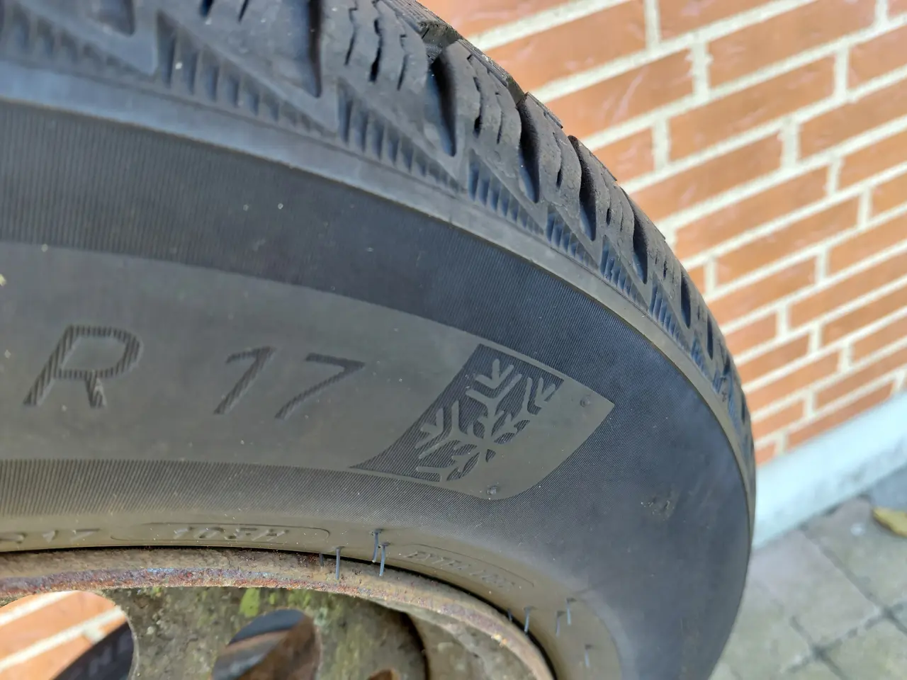 Billede 3 - Vinterhjul Michelin Alpin A7 215/65/R17