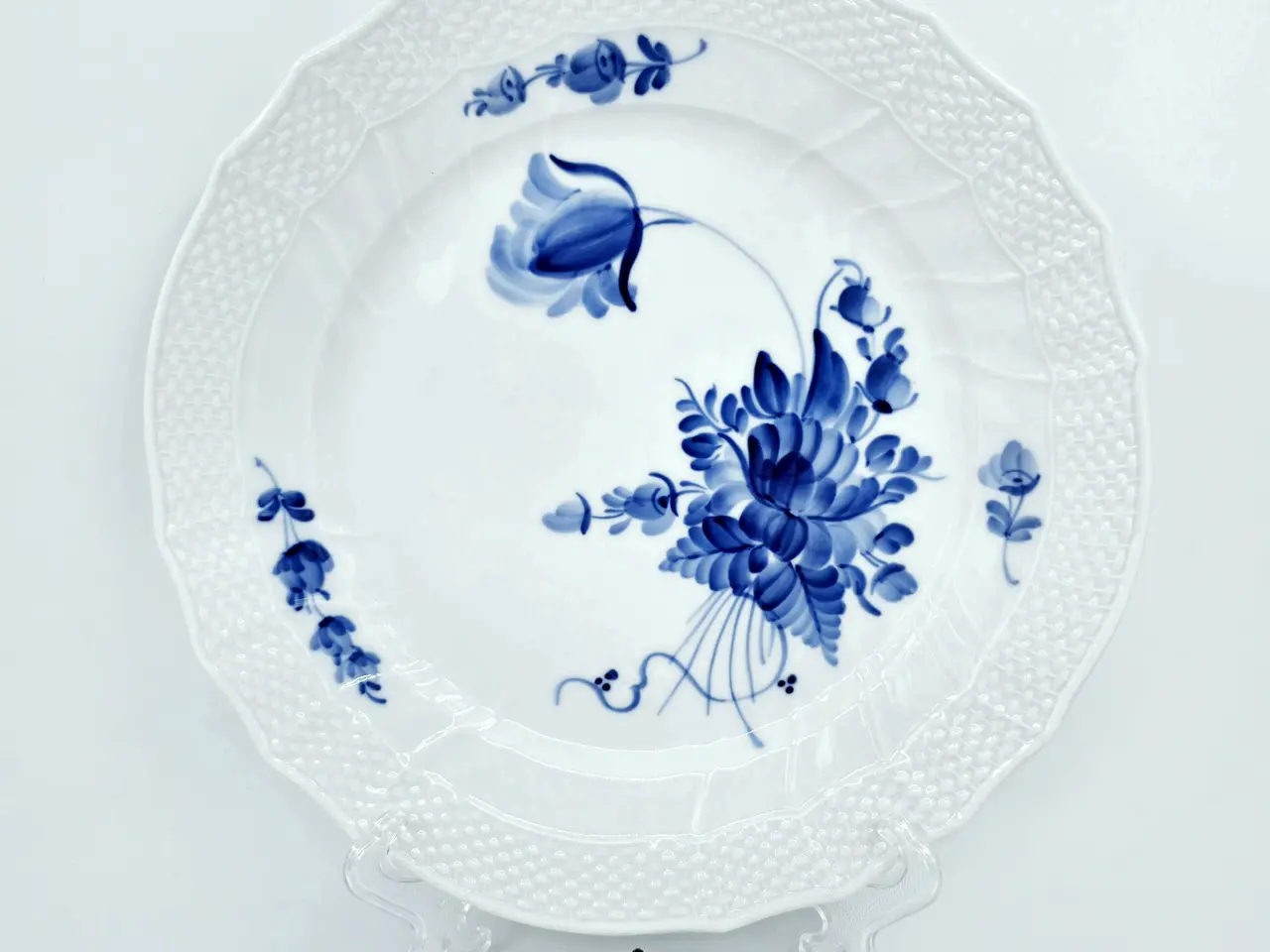 Billede 1 - Blå Blomst Svejfet Middagstallerken nr. 10-1710. sortering 1