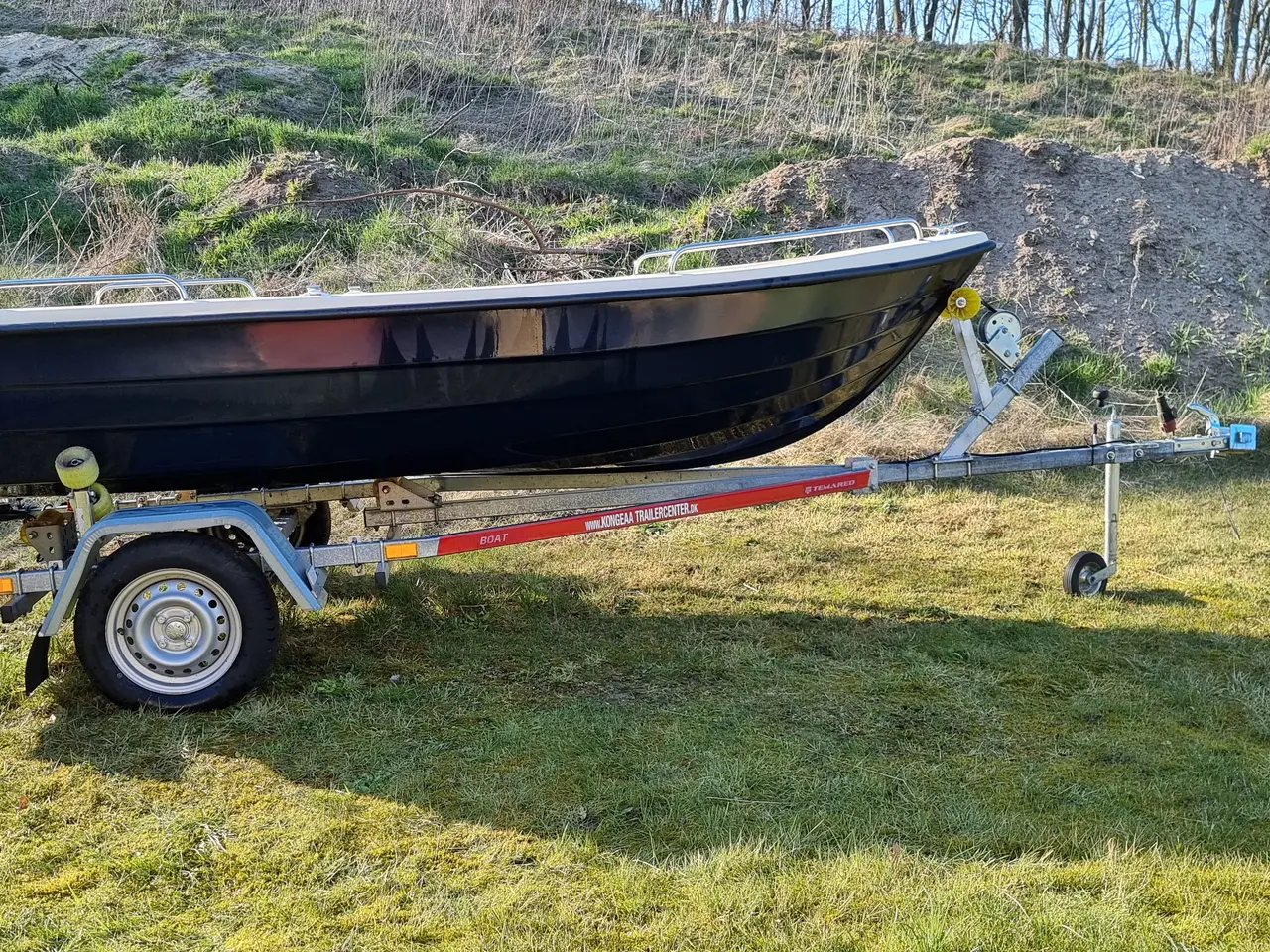 Billede 5 - Jolle på Trailer + ældre 8 Hk Mariner.