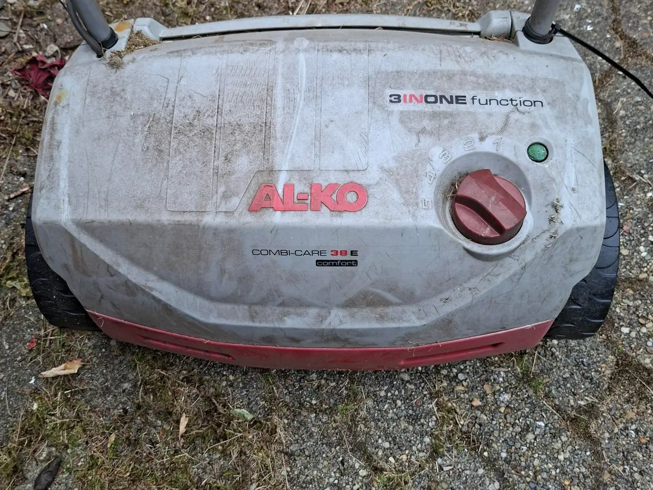 Billede 2 - AL-KO Comfort 38E plænelufter / mosfjerner