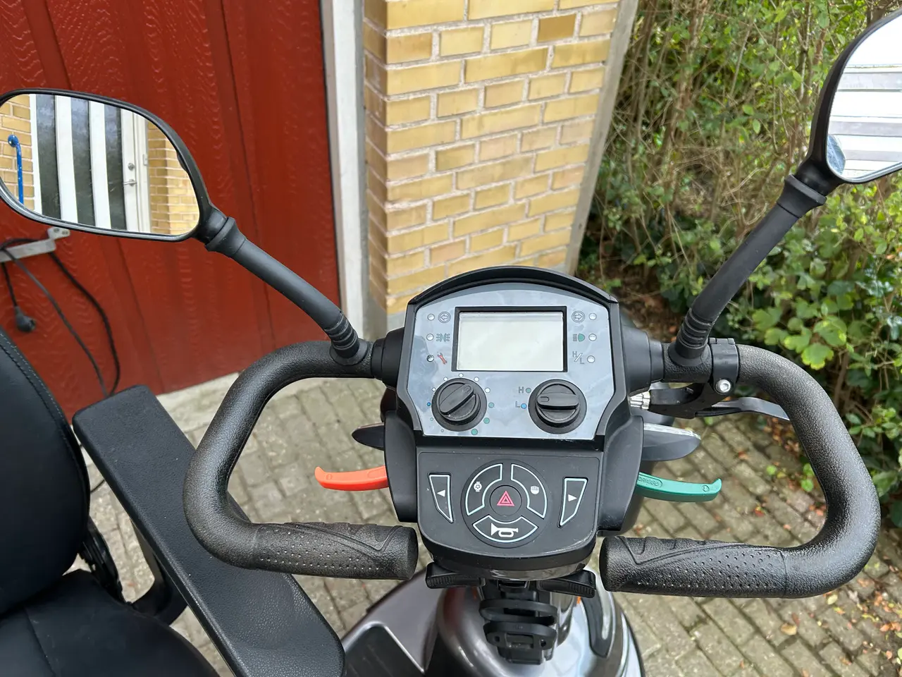 Billede 3 - grå 3 hjul. el scooter
