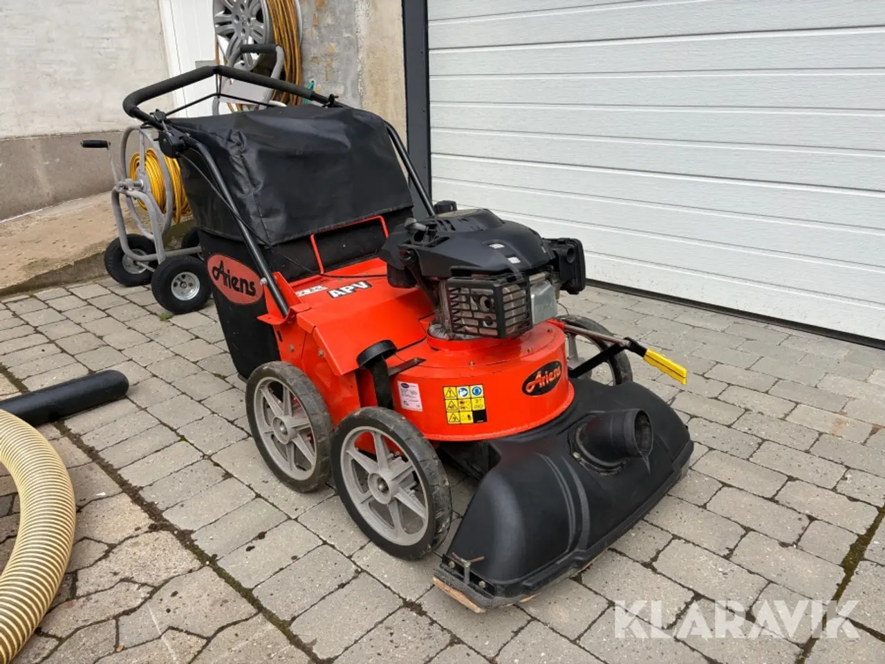 Billede 2 - Løvsuger Ariens APV