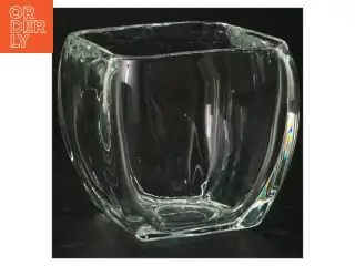 Glasvase (str. H. 9,5 cm. b. 10 cm)