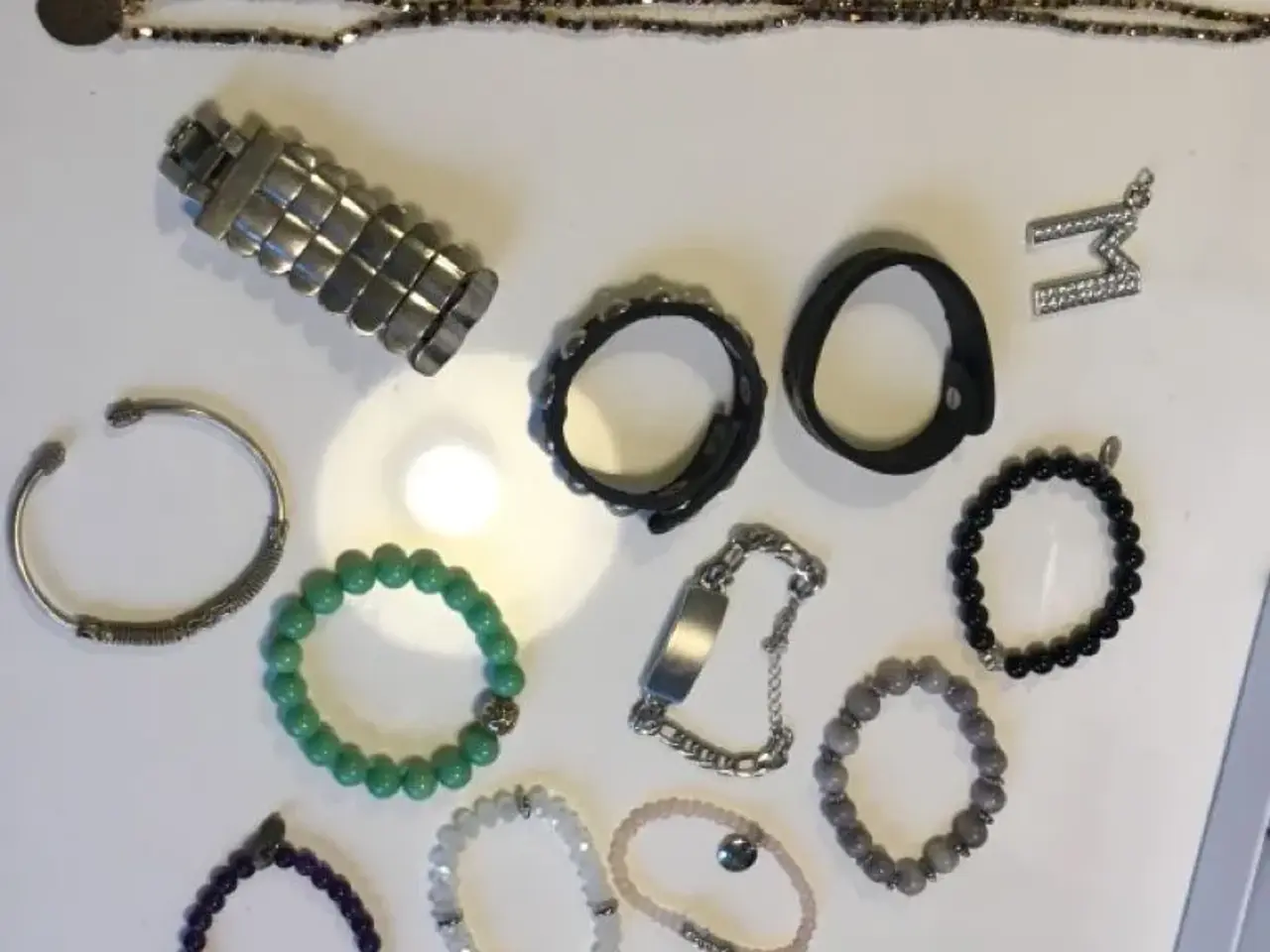 Billede 2 - Armbånd, ørering og kæder
