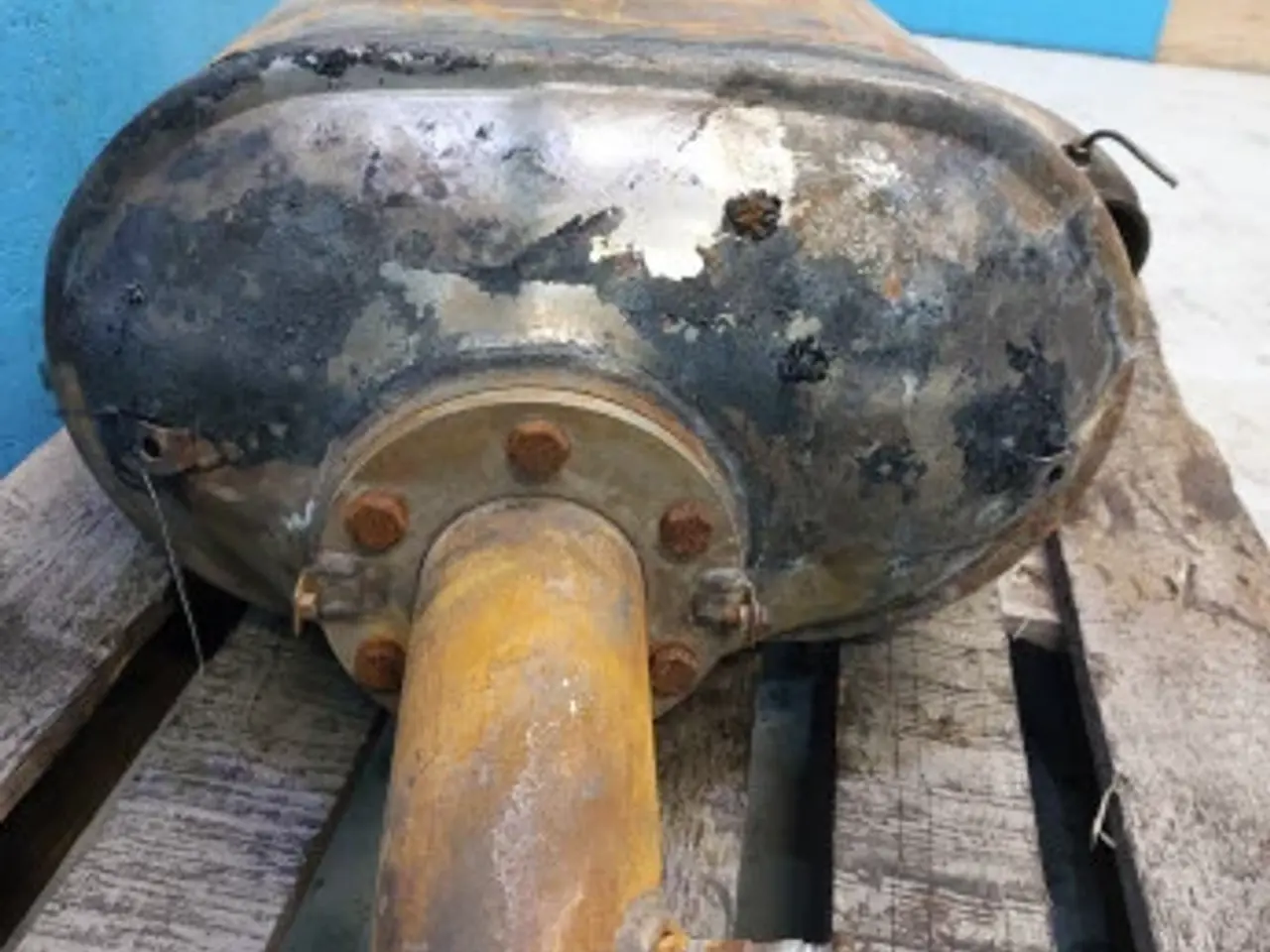 Billede 21 - New Holland T6 Lyddæmper 47828013