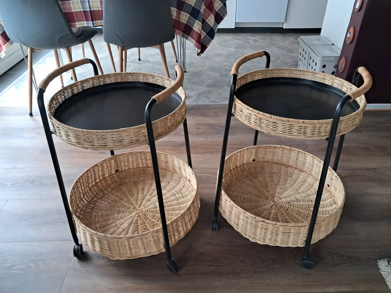 Billede 2 - 2 stk IKEA rulleborde
