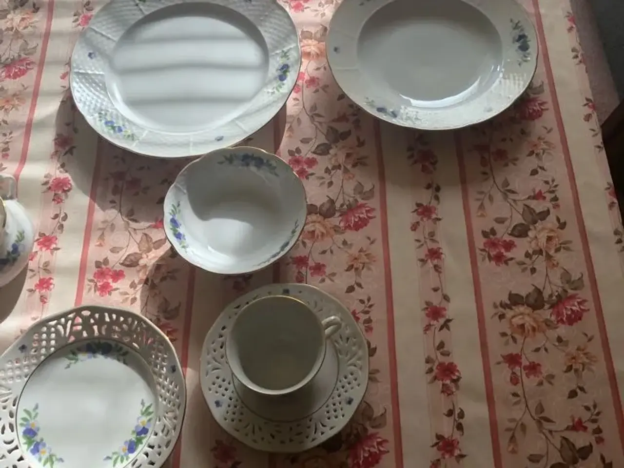 Billede 5 - Kaffe og spisestel fra Firkløver