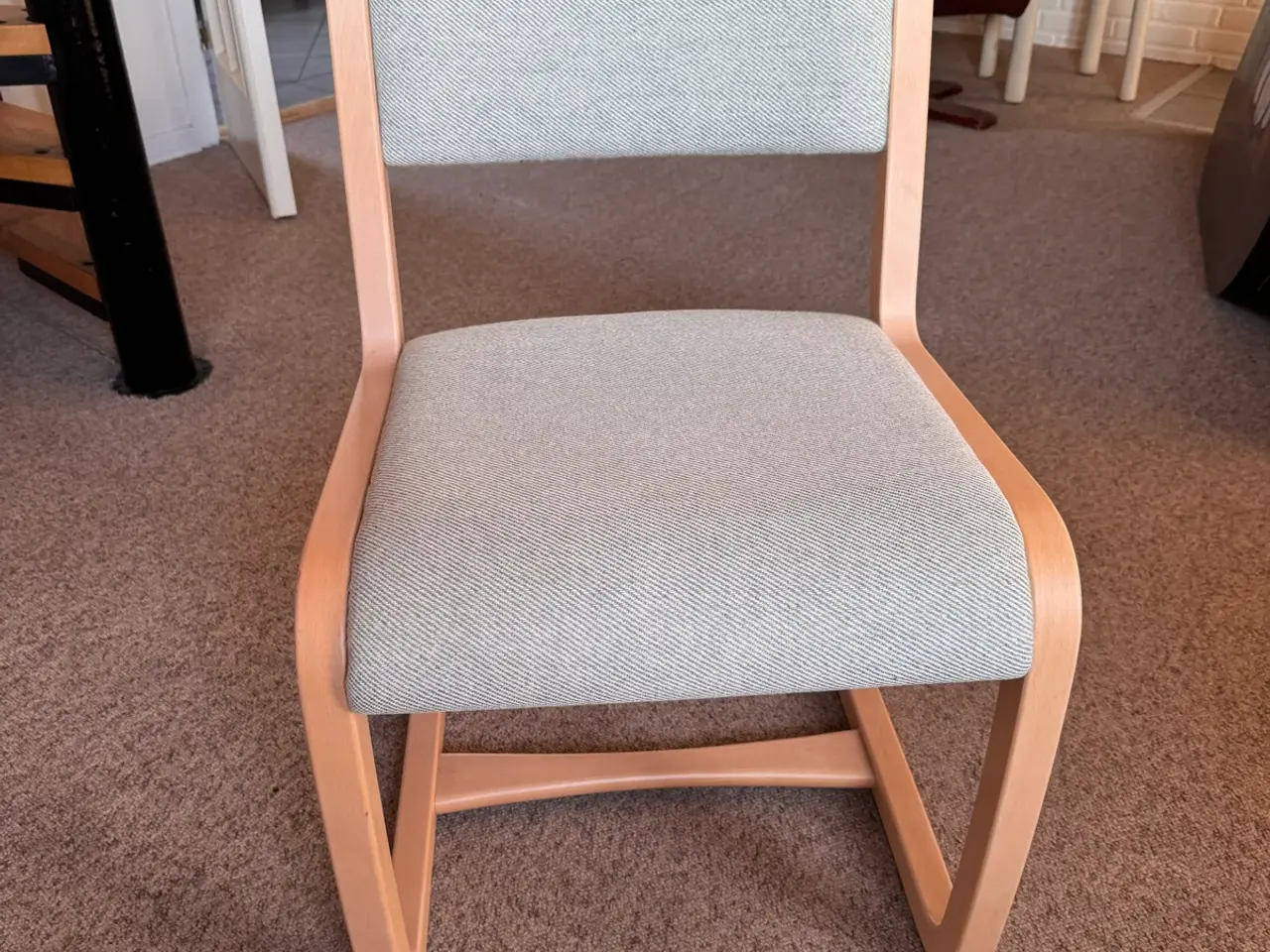 Billede 3 - Spisebordstole 6 styk + bord