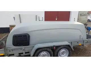 Glasfibertag Böckmann Duo Hestetrailer