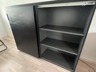IKEA GALANT skab med skydelåger og kodelås