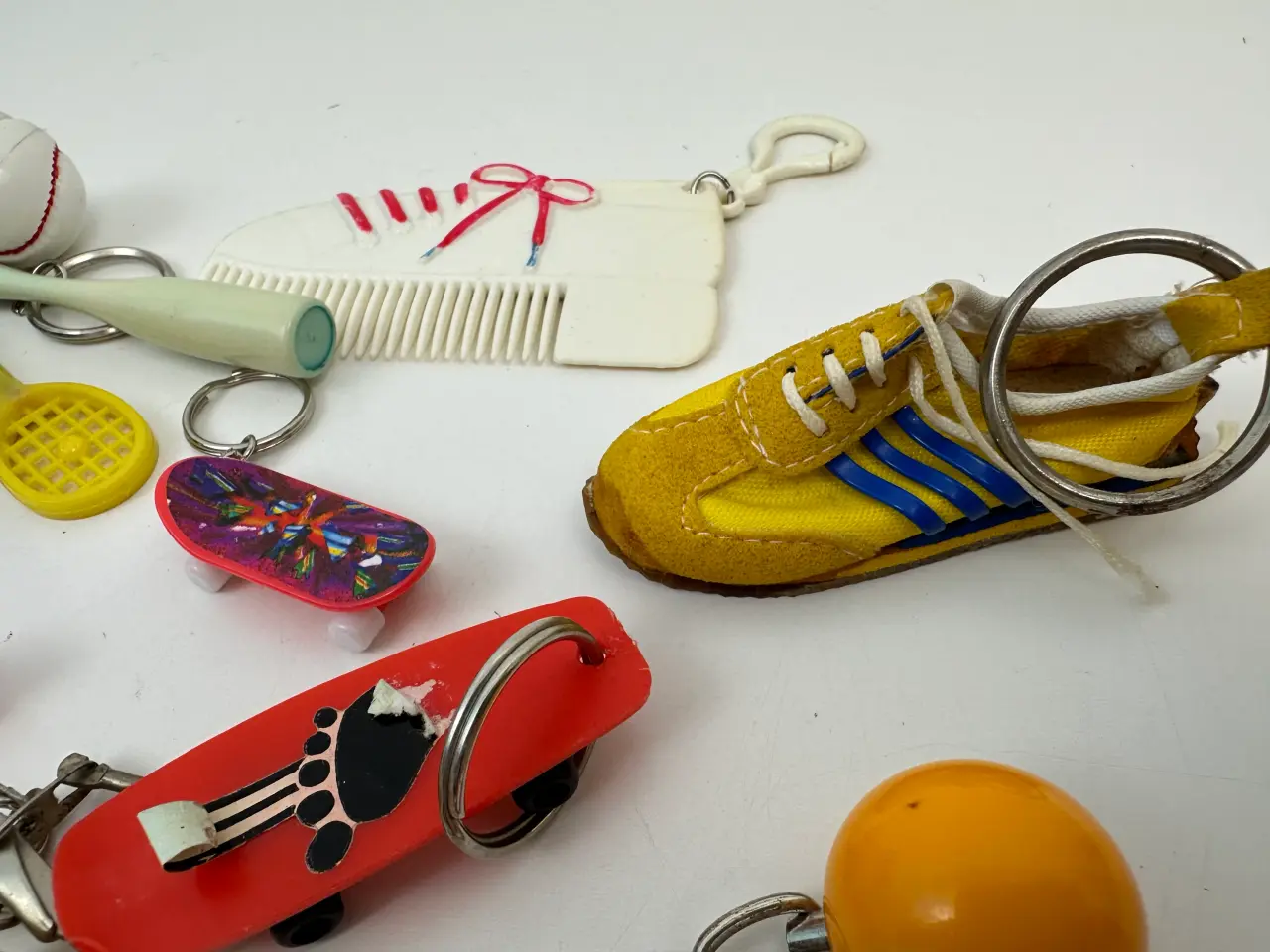 Billede 7 - Retro nøgleringe lot: 'Sport'