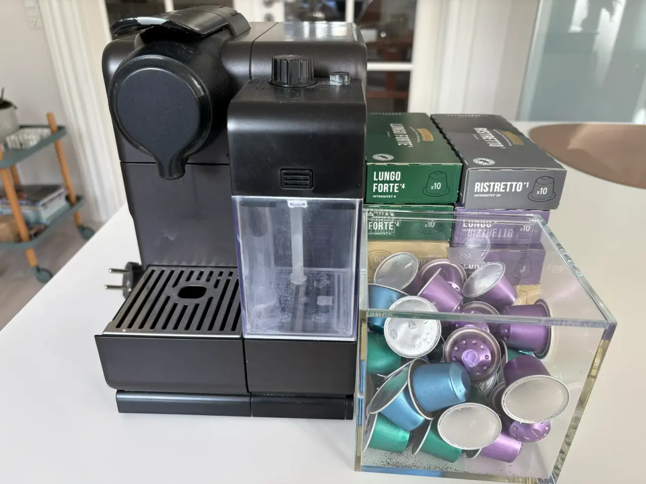 Billede 1 - Delonghi Nespresso kaffemaskine inkl kapsler