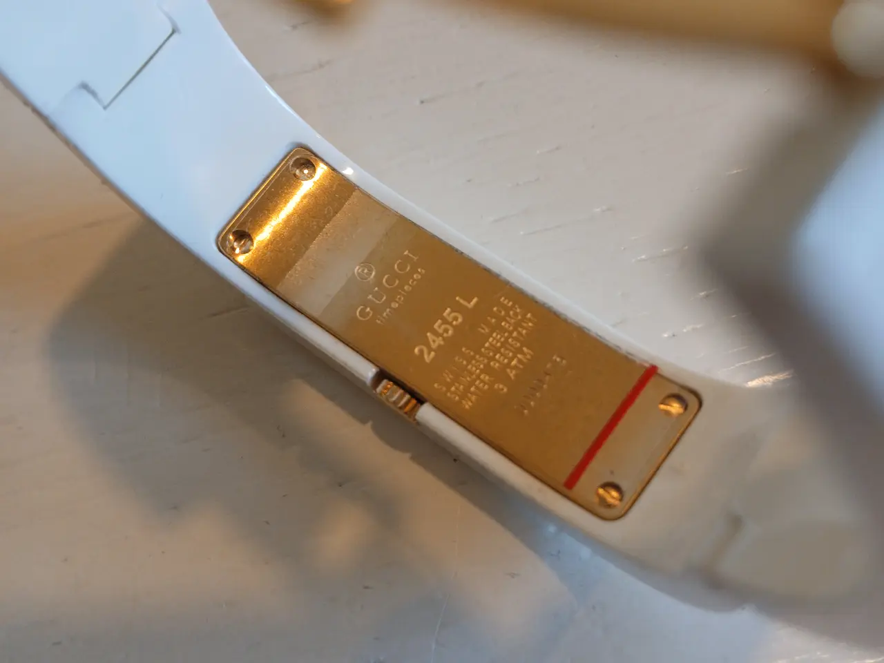 Billede 2 - Gucci damearmbåndsure frit valg 600 kroner