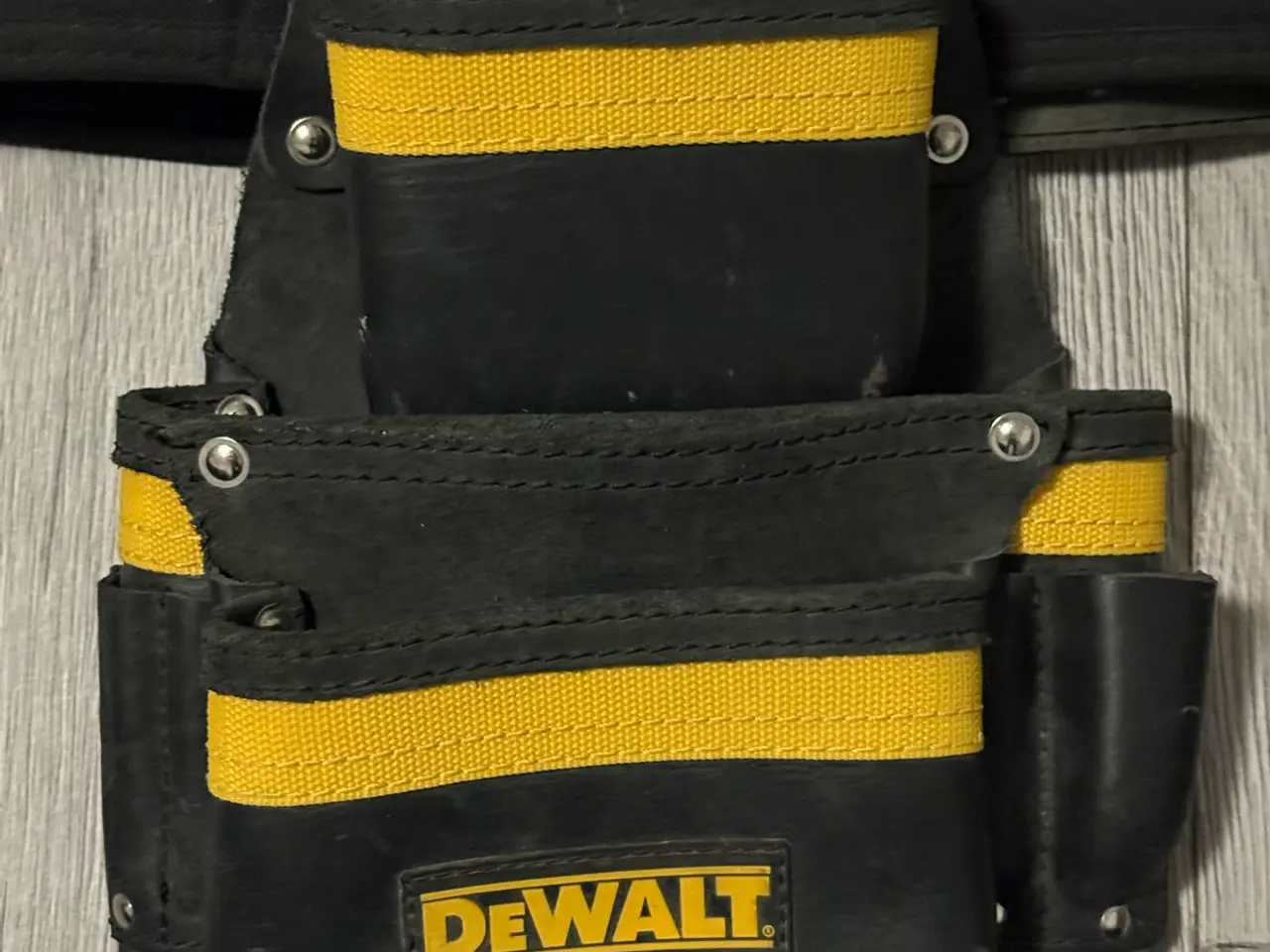 Billede 3 - Fint DeWalt værktøjsbælte i sort/gul
